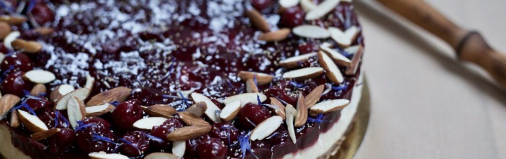 Alternatywne wypieki. Jagielnik, czyli sernik z kaszy jaglanej dla wegan bez klasycznego białego cukru. - Image