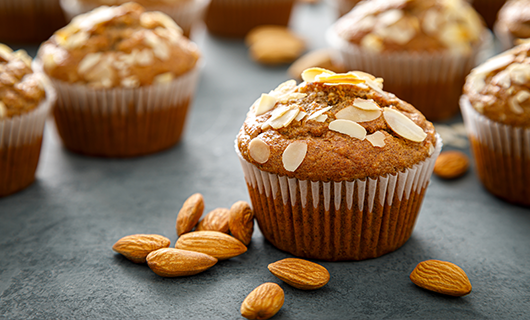 Muffiny z pastą warzywną i suszonymi morelami