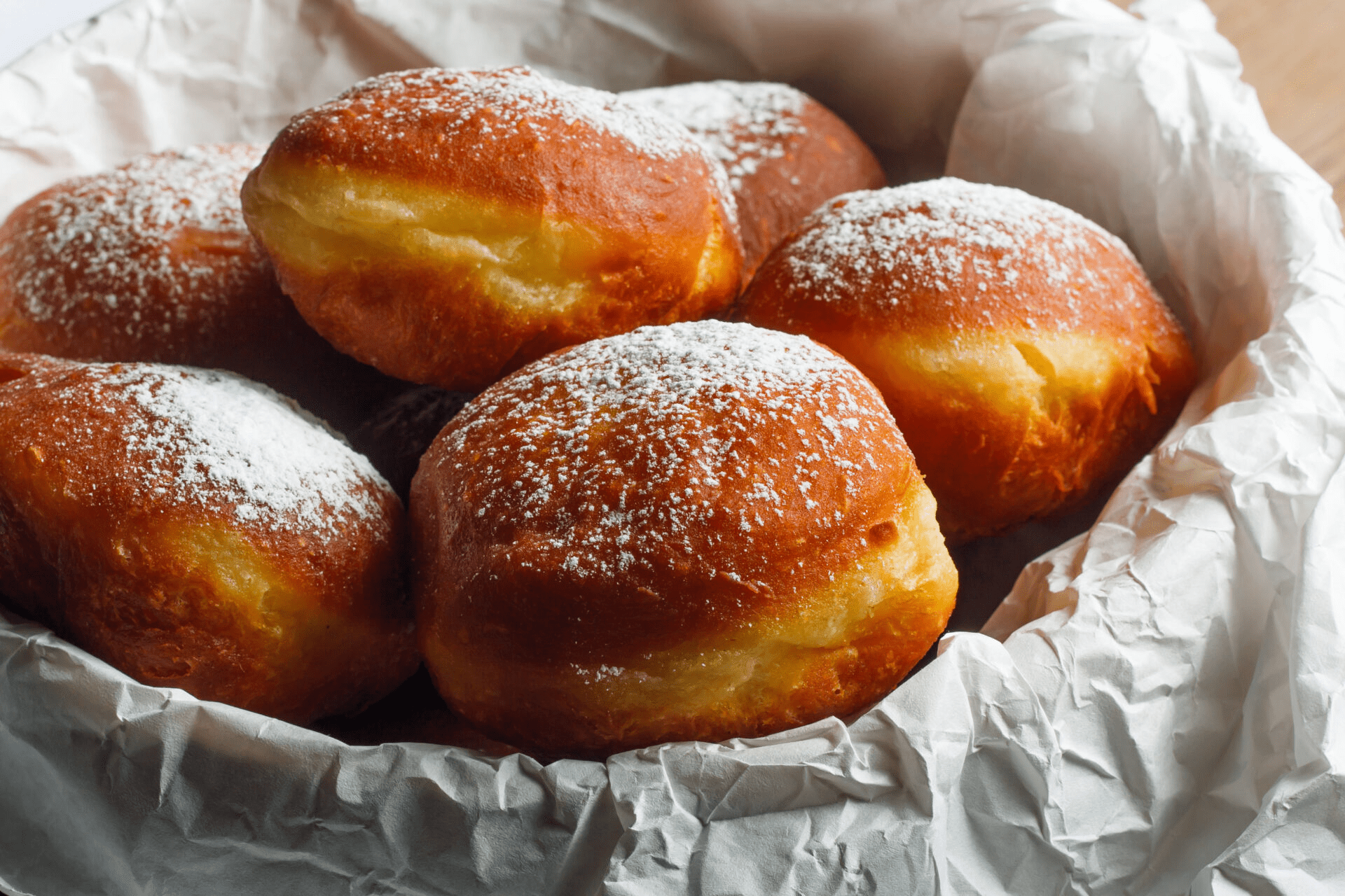 Pączki z konfiturą z pomarańczy Macieja Pisarka.